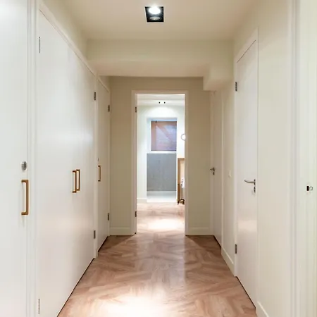 Apartmán Newly Renovated Luxurious 200 Sqm Loft In Centre *