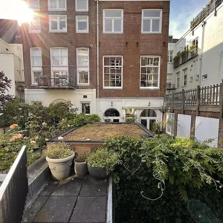 Newly Renovated Luxurious 200 Sqm Loft In Centre *