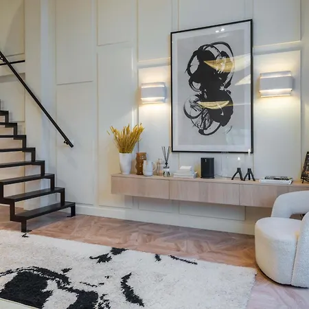 Apartmán Newly Renovated Luxurious 200 Sqm Loft In Centre *