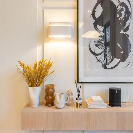 Newly Renovated Luxurious 200 Sqm Loft In Centre *