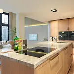公寓 Newly Renovated Luxurious 200 Sqm Loft In Centre *