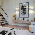 公寓 Newly Renovated Luxurious 200 Sqm Loft In Centre *