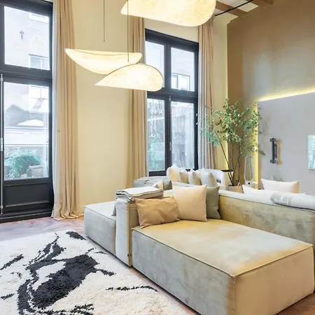 Apartment Newly Renovated Luxurious 200 Sqm Loft In Centre